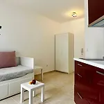 Apartello Modern In Downpark Apartment *